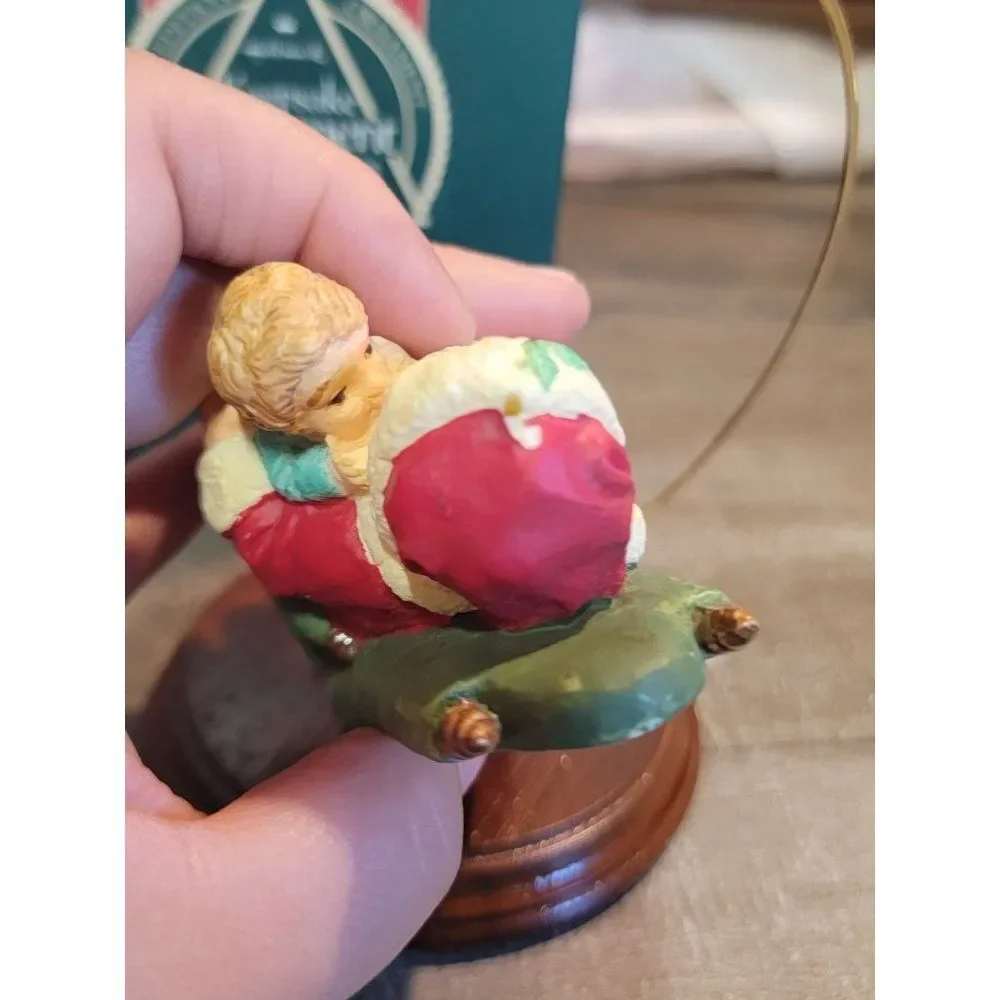 Hallmark 1991 secrets for Santa‎ AS IS ornament Xmas decor